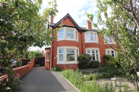 4 Bedroom Property